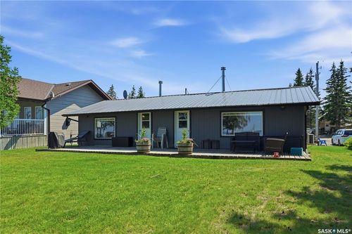 7 Mathews Crescent, Turtle View, SK, S0M0Y0 | Card Image