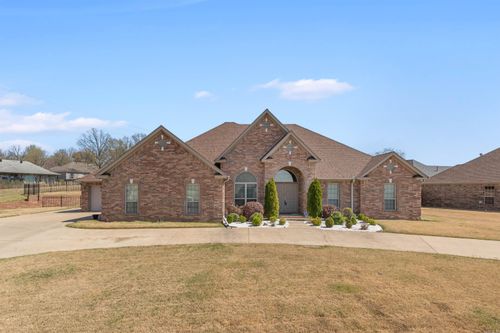 7204 Northlake Dr, Jacksonville, AR, 72076-4960 | Card Image