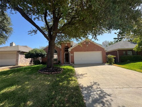 6916 Indiana Ave, Fort Worth, TX, 76137-3377 | Card Image