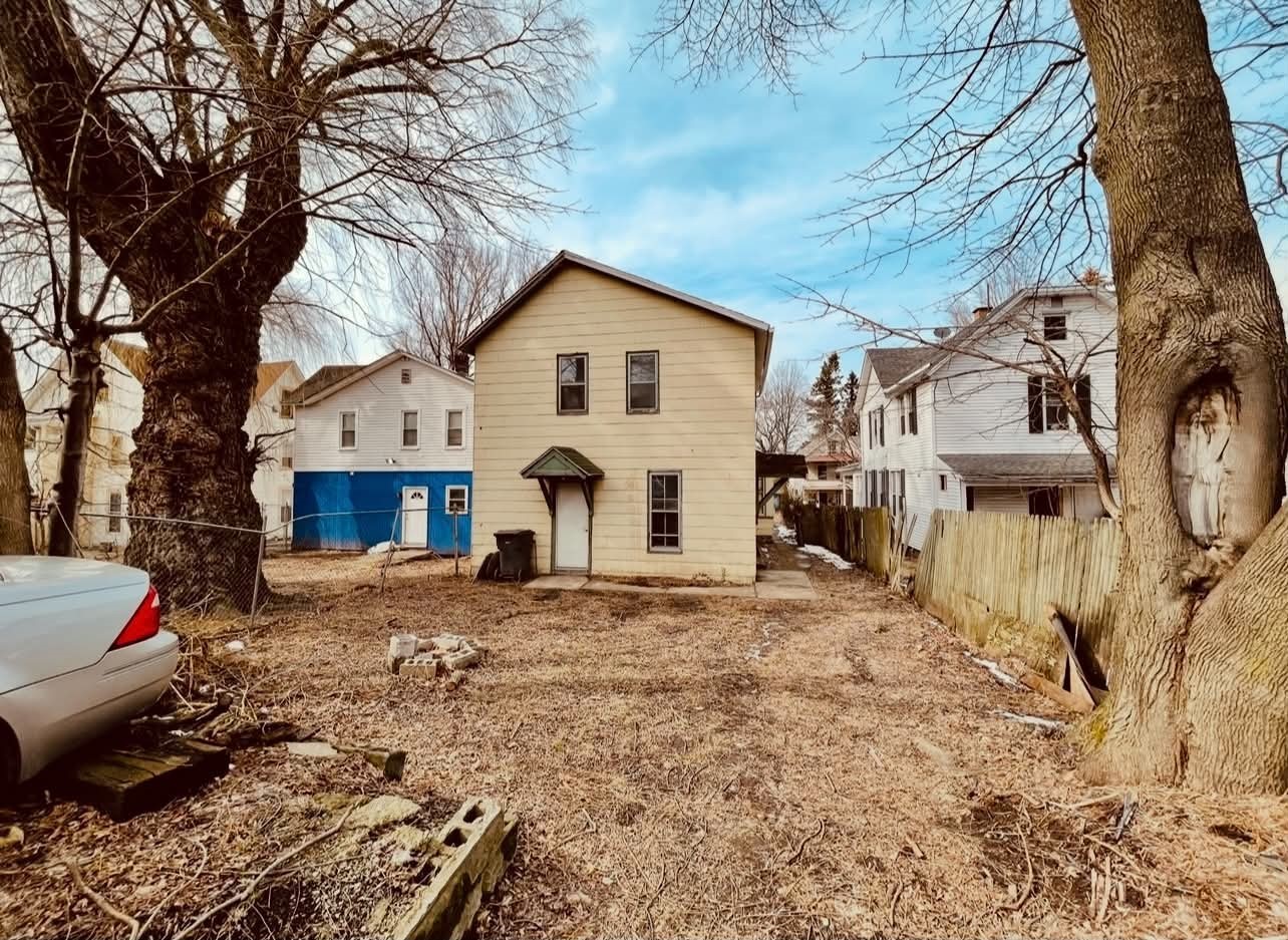 Residential Income in Erie 3