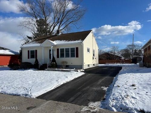 39 Clayton Pl, Albany, NY, 12209-1303 | Card Image