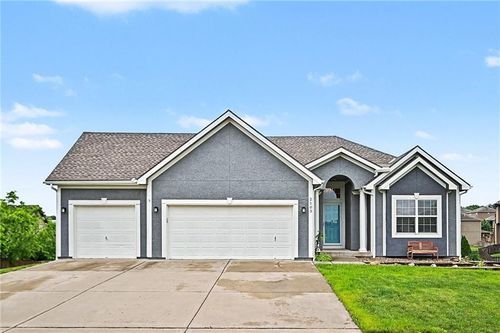 2103 Joe Ln, Kearney, MO, 64060-7688 | Card Image