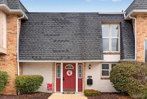 12861-12861 Town And Four Dr, Creve Coeur, MO, 63141-6258 | Card Image