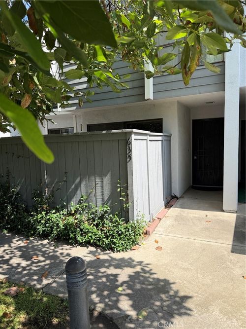 635 Danube Way, Costa Mesa, CA, 92626-3126 | Card Image