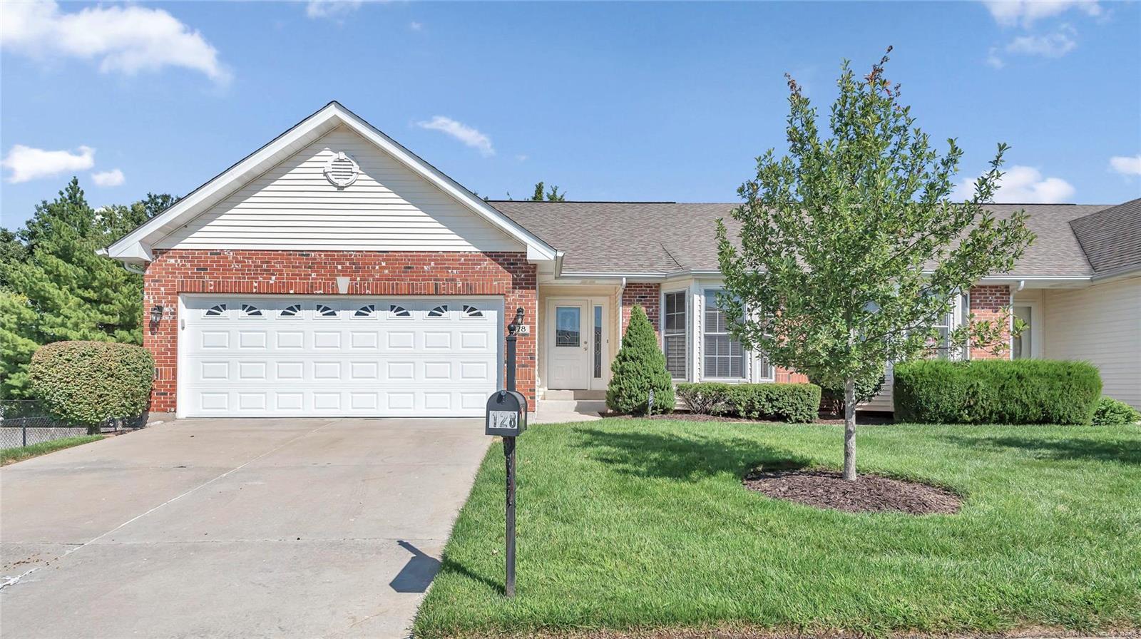 Westgate Dr, Saint Peters, MO 63376