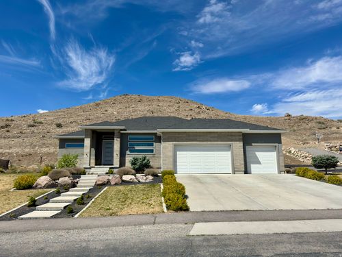 2891 E Sunset Dr, Eagle Mountain, UT, 84005-6262 | Card Image