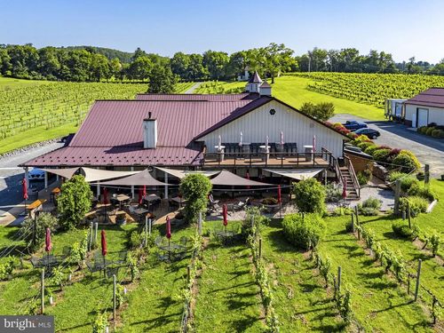 6190 Georgetown Rd, BROAD RUN, VA, 20137-2044 | Card Image