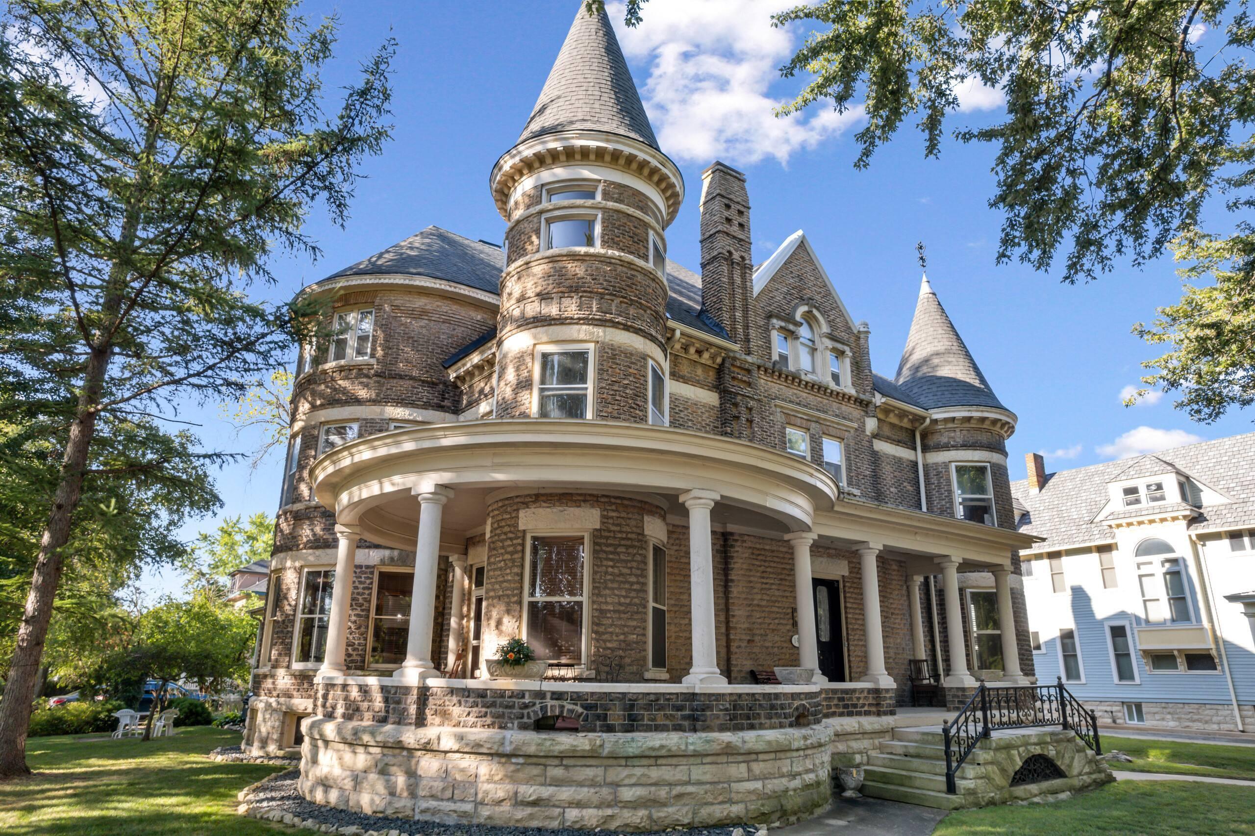 Residential Income in La Crosse