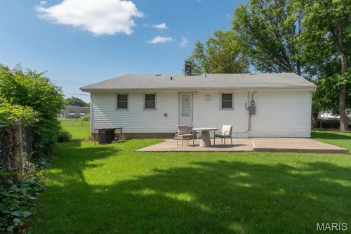 8433 1st St, Saint Louis, MO, 63134-1718 | Card Image