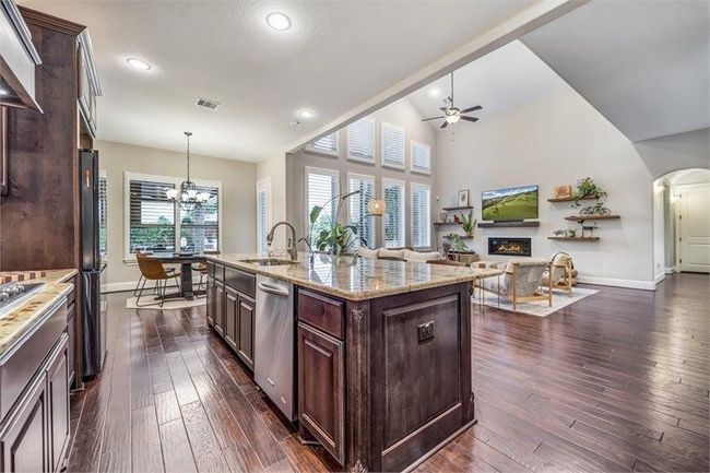 10210 Grape Creek Grove Ln, House other with 5 bedrooms, 7 bathrooms and 3 parking in Cypress TX | Image 19