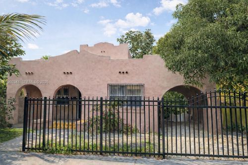 111 Ne 50th St, Miami, FL, 33137-2714 | Card Image