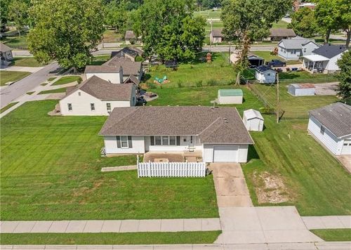 5930 King St, Shawnee, KS, 66203-4710 | Card Image