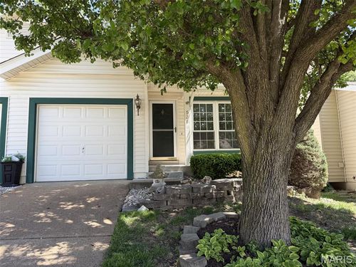 528 Spring Glen Dr, Ballwin, MO, 63021-7457 | Card Image