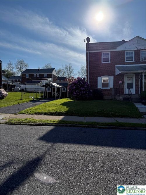 1926 S 6th St, ALLENTOWN, PA, 18103-8628 | Card Image