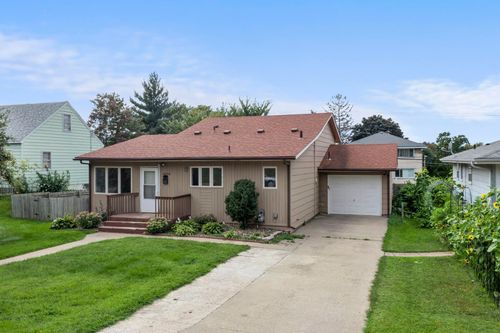 4928 4th St Ne, Columbia Heights, MN, 55421-1601 | Card Image