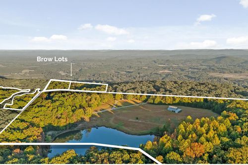 895 Hidden Brow Rd, Menlo, GA, 30731-6132 | Card Image