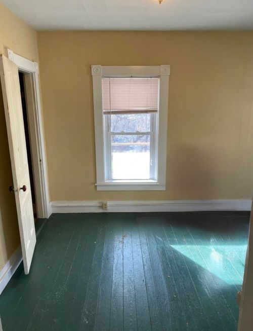 31 Foss St, Barre, VT, 05641-4020 | Card Image