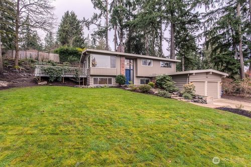 500 Mount Defiance Cir Sw, Issaquah, WA, 98027-3627 | Card Image