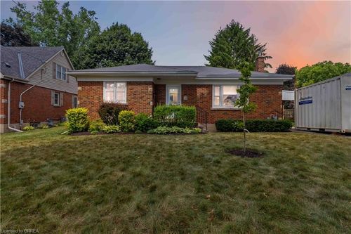 25 Hillier Cres, Brantford, ON, N3R1X3 | Card Image