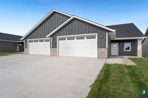 1113 S Foss Ave Avenue, Sioux Falls, SD, 57110 | Card Image