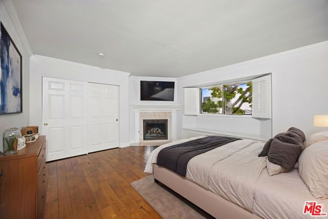 2 - 10229 Variel Ave, Condo with 3 bedrooms, 4 bathrooms and null parking in Chatsworth CA | Image 18