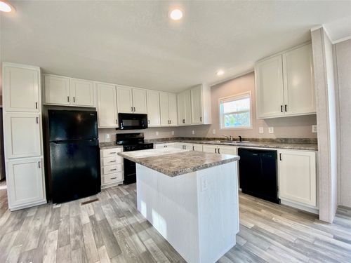 903 Sw 24th St, Mineral Wells, TX, 76067-8178 | Card Image