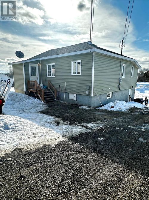 34 Coronation St, Grand Falls Windsor, NL, A2B1E2 | Card Image