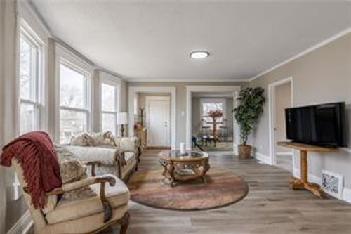 2912 Lafayette St, Saint Joseph, MO, 64507-1616 | Card Image