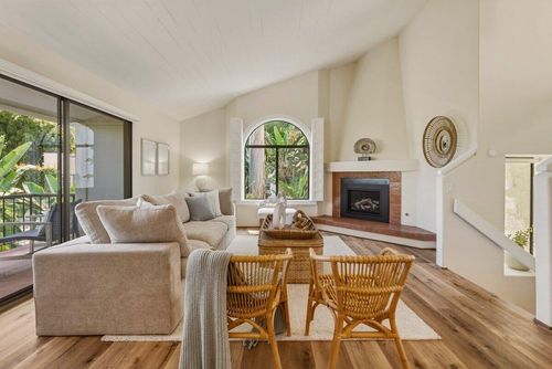 b-1217 N Salsipuedes St, SANTA BARBARA, CA, 93103-2327 | Card Image