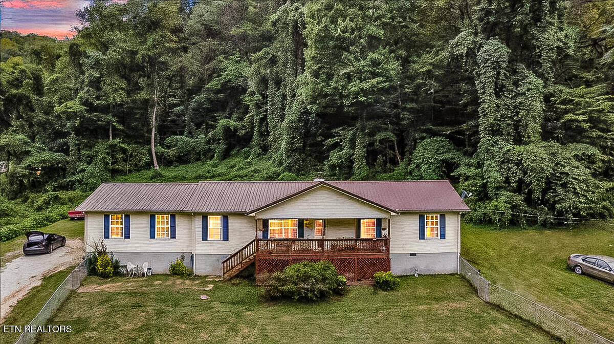 Coyote Ln, Caryville, TN 37714