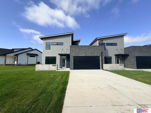 6764 Shadow Ridge Pl, Columbus, NE, 68601-6127 | Card Image