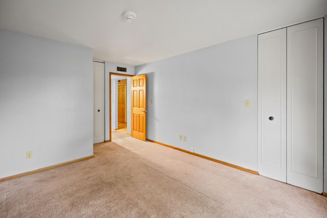 4050 W Rivers Edge Cir, Condo with 2 bedrooms, 1 bathrooms and null parking in Brown Deer WI | Image 26