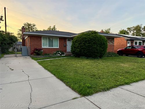 1842 Chaucer Ave, Madison Heights, MI, 48071-2013 | Card Image