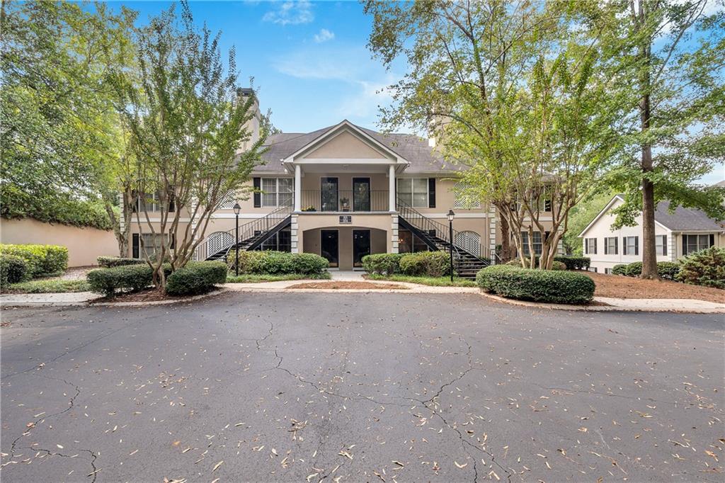Peachtree Forest Dr, Peachtree Corners, GA 30092