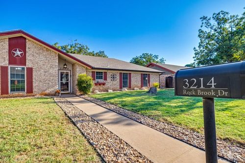 3214 Rock Brook Dr, San Angelo, TX, 76904-6928 | Card Image