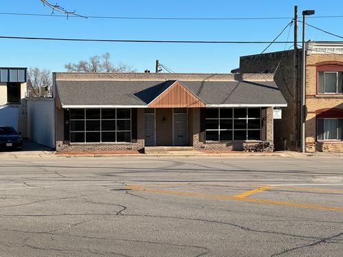 142-142 Washington St, Woodstock, IL, 60098-3355 | Card Image