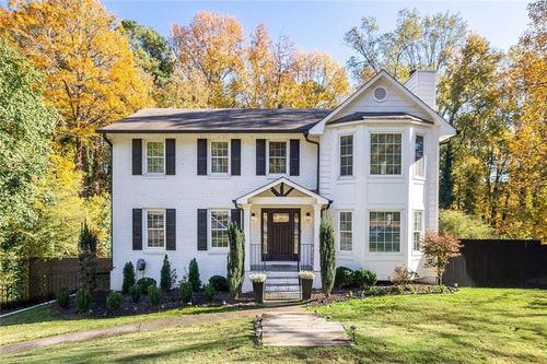 10905 Shallowford Rd, Roswell, GA, 30075-2735 | Card Image