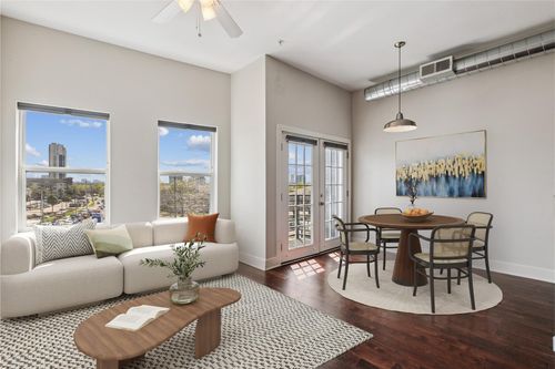 ste-304-1011 Studemont St, Houston, TX, 77007-6413 | Card Image