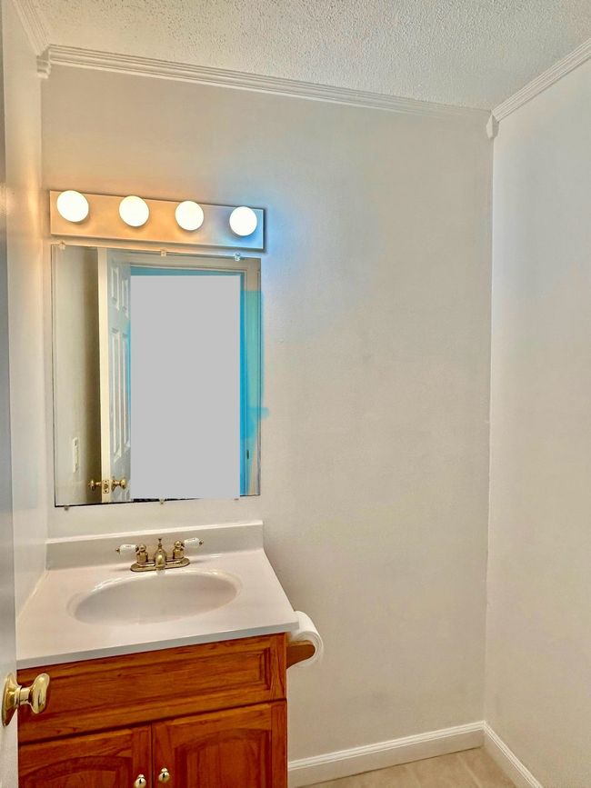 47 - 10 Modena Dr, Condo with 2 bedrooms, 2 bathrooms and null parking in Concord NH | Image 24