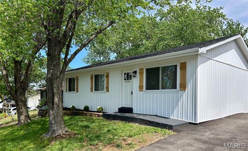 2282 Benton Dr, Arnold, MO, 63010-1833 | Card Image