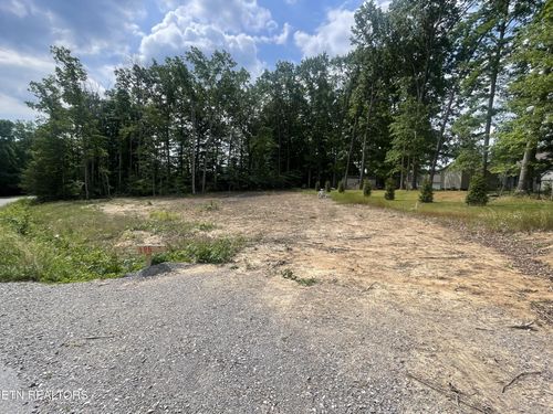 186 Summerwind Dr, Crossville, TN, 38571-1131 | Card Image