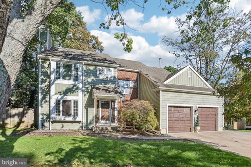 9 Glenforest Dr, VOORHEES, NJ, 08043-3425 | Card Image