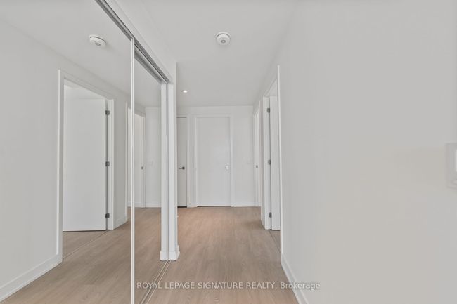 3305 - 15 Queens Quay E, Condo with 3 bedrooms, 2 bathrooms and 1 parking in Toronto ON | Image 12