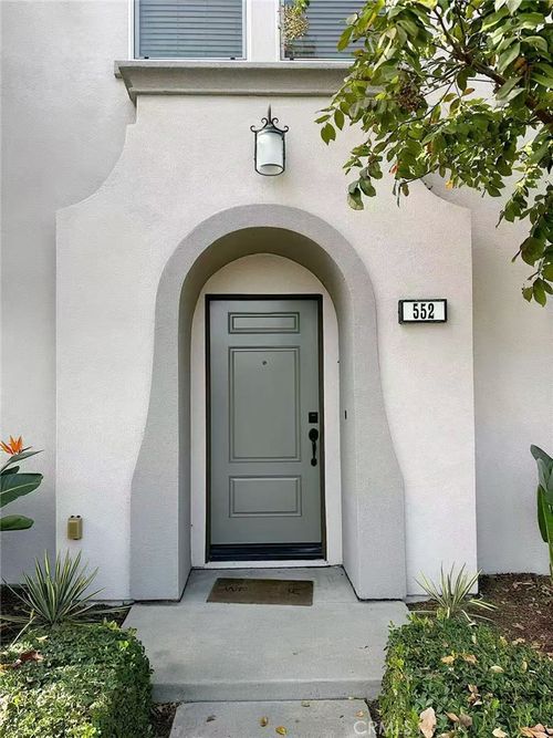 552 Calle Estrella, Montebello, CA, 90640 | Card Image