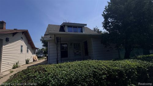 2951 S Edsel St, Detroit, MI, 48217-1024 | Card Image
