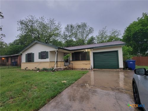 604 S 11th St, Copperas Cove, TX, 76522-2701 | Card Image