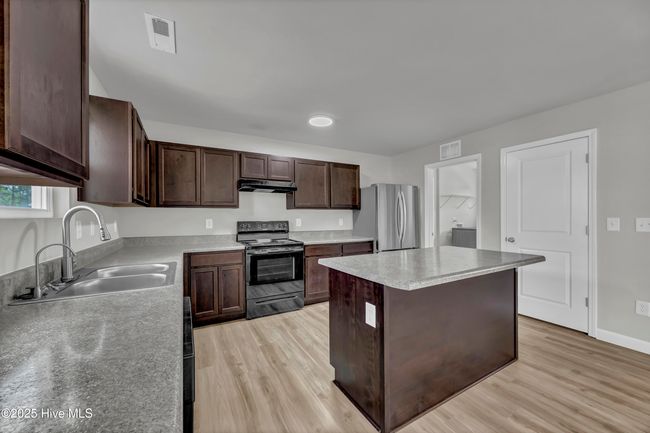 891 Golf View Rd, House other with 3 bedrooms, 2 bathrooms and 1 parking in Boiling Spring Lakes NC | Image 15