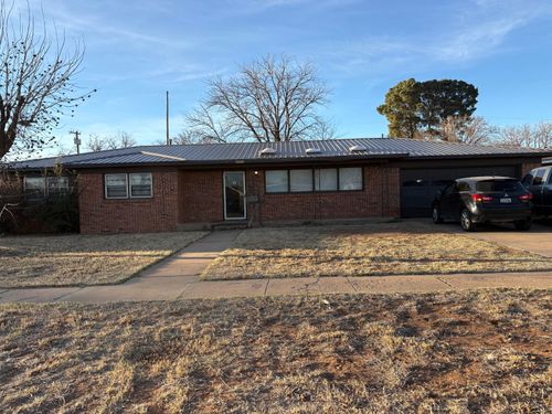 1214 E Broadway St, Brownfield, TX, 79316-4738 | Card Image