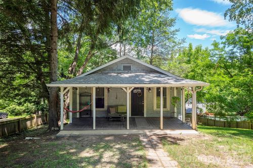 14 Border St, Black Mountain, NC, 28711-8438 | Card Image