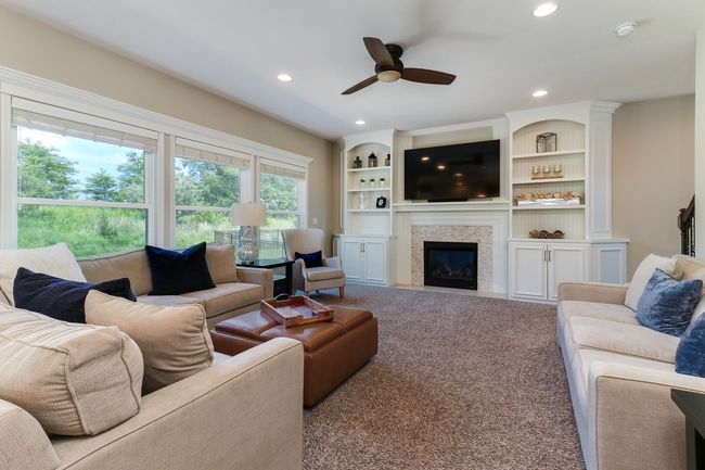 402 Raef Rd, House other with 4 bedrooms, 5 bathrooms and 3 parking in Downs IL | Image 9